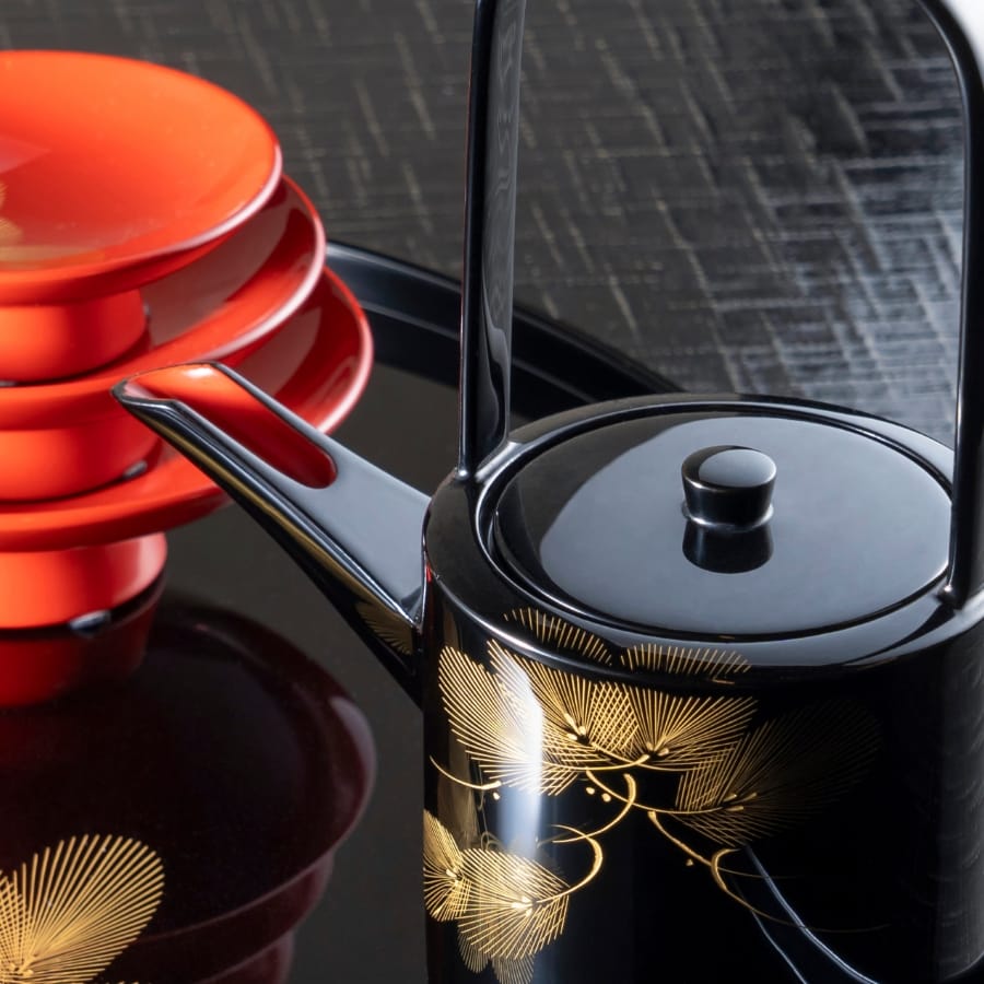 Urushi - tradition and profound beauty-